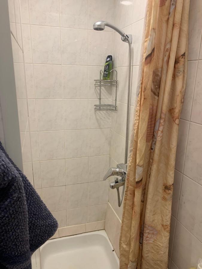 Toomemaee Cute 2-bedrooms -2 Big Beds Apartment *